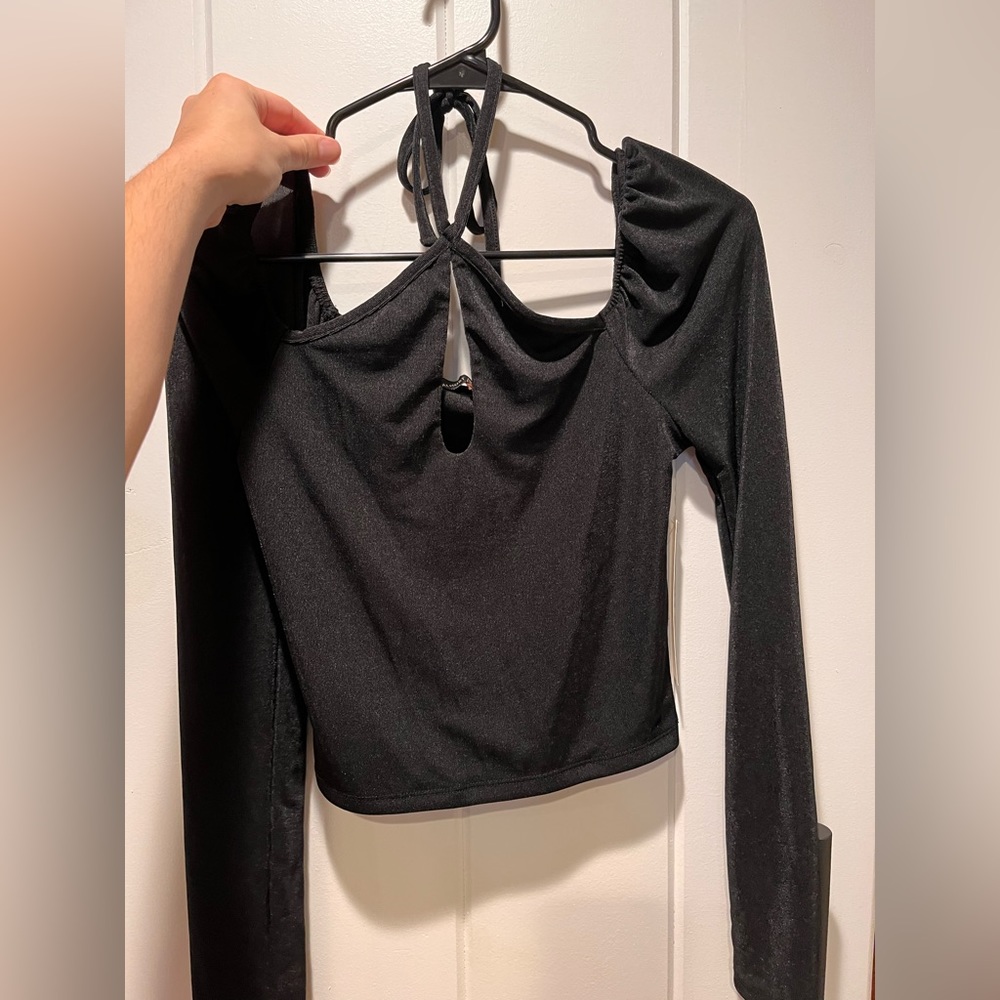 Woman’s Black Top NWT